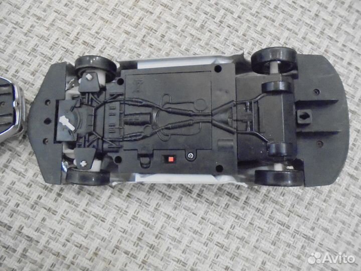 Машинка Mercedes-Benz