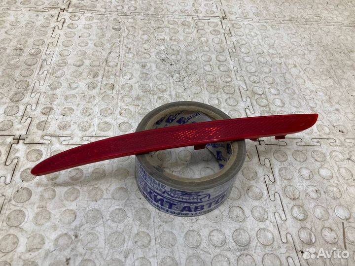 Отражатель бампера задний левый Mercedes-Benz