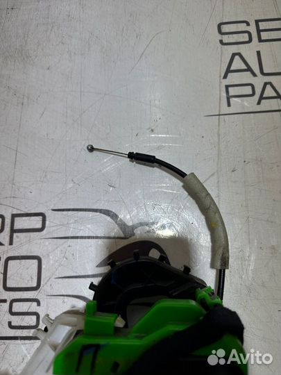 Замок двери передний правый Kia Ceed JD D4FB 2013