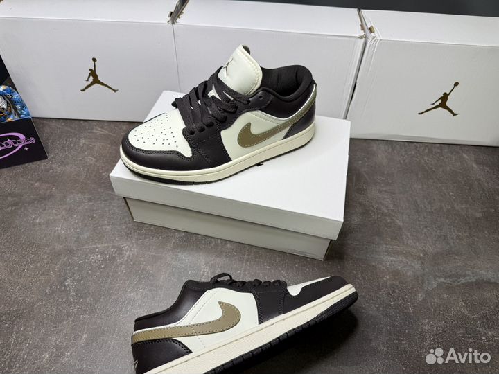 Nike Air Jordan 1 Low Shadow Brown