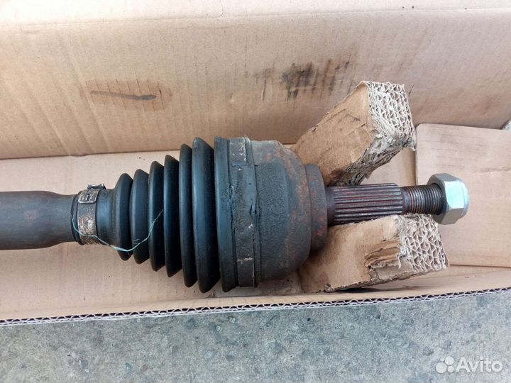 Привод левый для Renault Laguna I 1994-2001