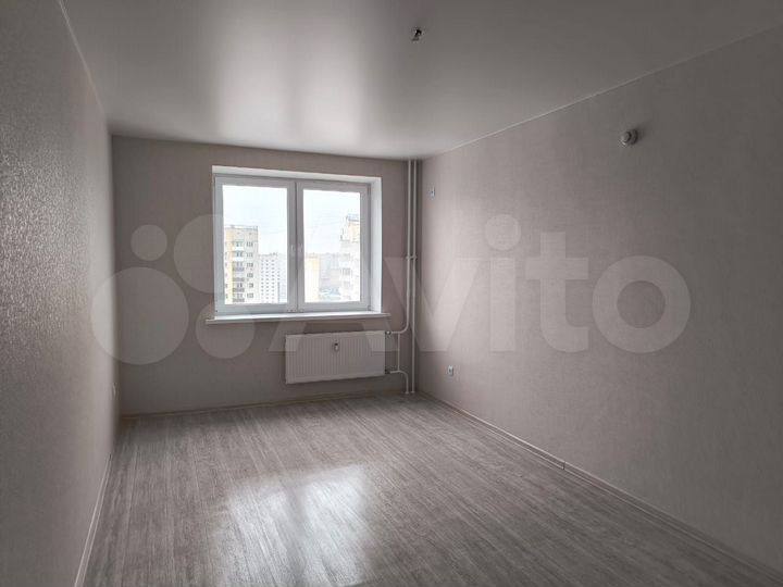 2-к. квартира, 54 м², 1/17 эт.