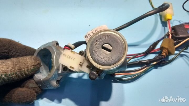 Замок зажигания для Nissan Cedric Y31