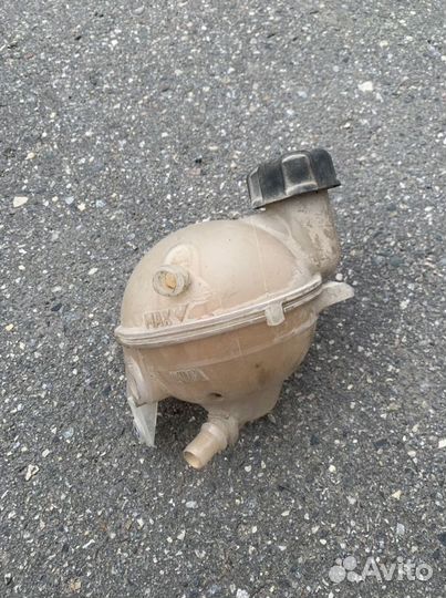 Бачок расширительный Citroen Peugeot