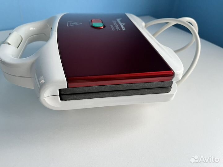 Бутербродница, рабочая, треснут корпус