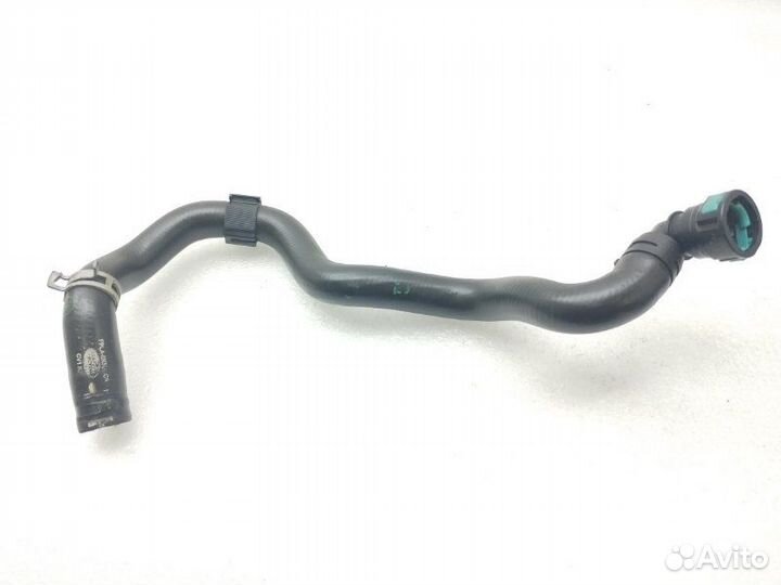 Патрубок системы охлаждения Land Rover Discovery 5