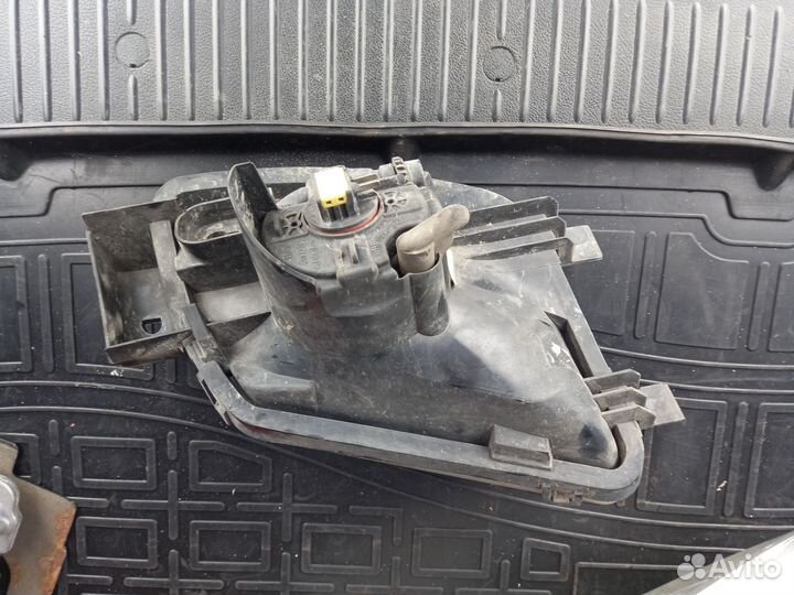 Противотуманные фары Peugeot 308