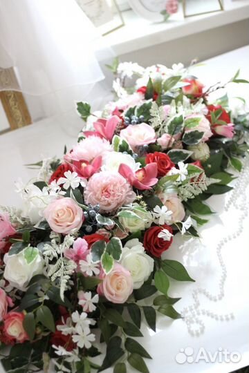 Свадебные украшения из цветов для машины