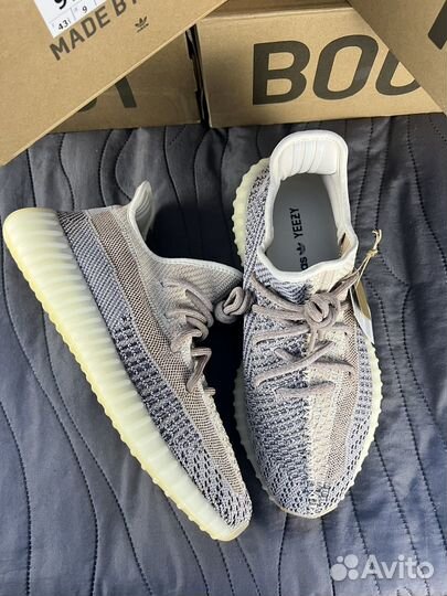 Adidas Yeezy Boost 350 v2 