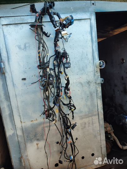 Проводка под торпедная Renault Duster