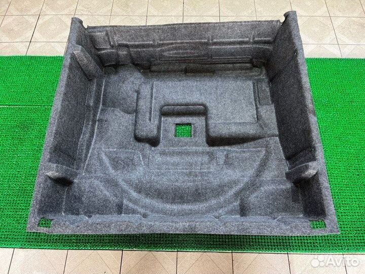 Обшивка багажника Mercedes-Benz M-class