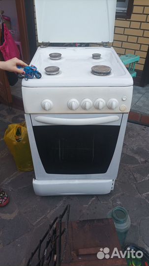 Продам б/у газовую плиту