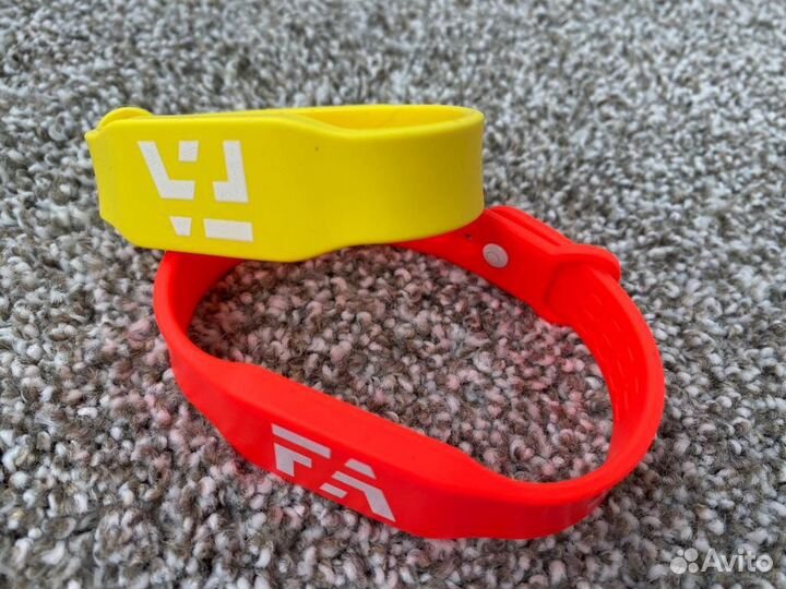 Абонемент браслет в фитнес клуб FitnessAvenue