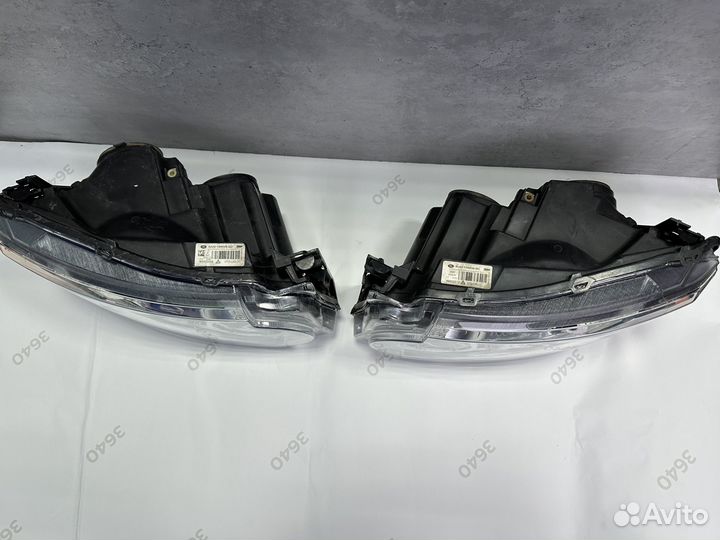 Фары на Land Rover Discovery 4 LR013990 LR013983