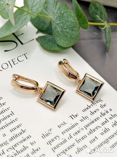 Серьги бижутерия