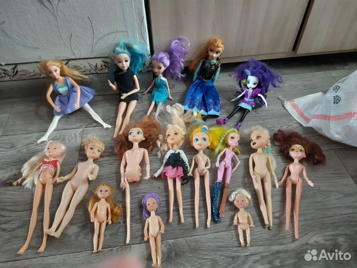 Кукла барби