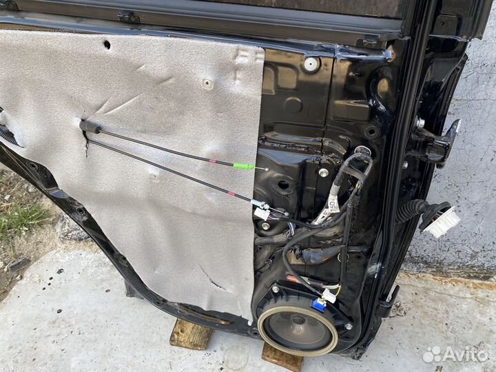 Дверь задняя левая Toyota Land Cruiser Prado