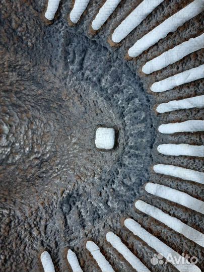 Старинная чугунное сидение