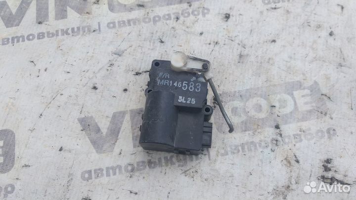 Моторчик заслонки печки Volvo S40