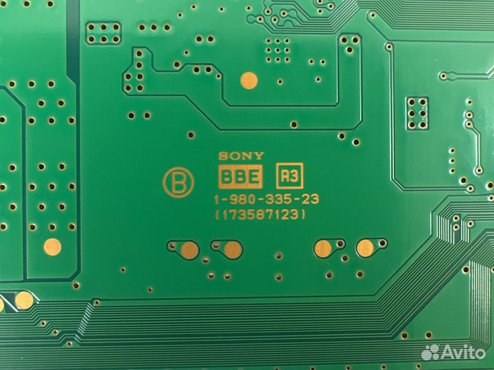 Материнская плата 1-980-335-23 (173587123)