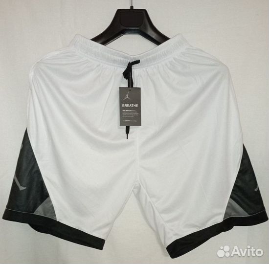 Шорты Nike Air Jordan белые