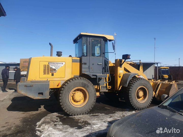 Фронтальный погрузчик XCMG LW300F, 2013