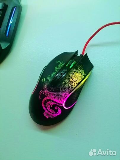 Игровая клавиатура и мышь