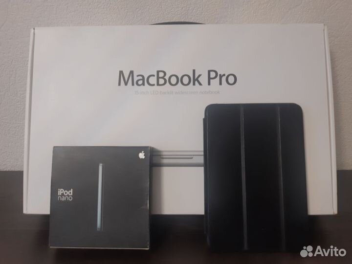 Macbook Pro 15,4 iPad iPod nano