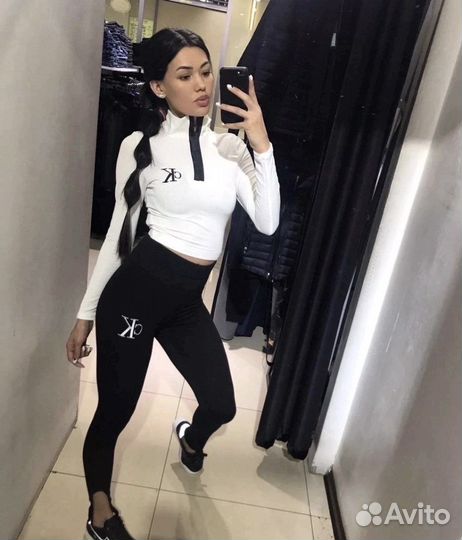 Костюм спортивный