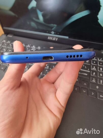 Телефон honor 8s