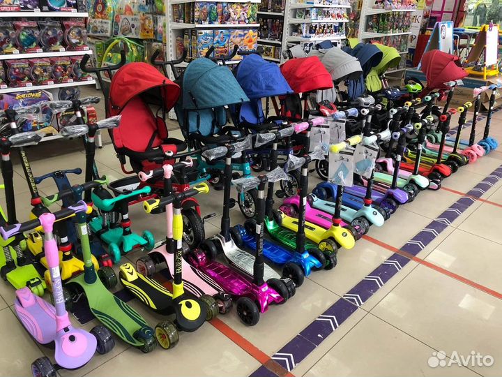 Детский трехколесный самокат