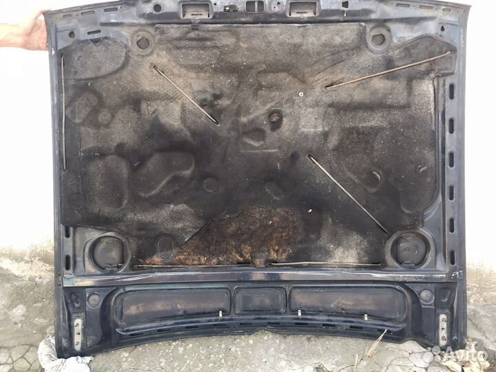 Капот Volkswagen passat b2