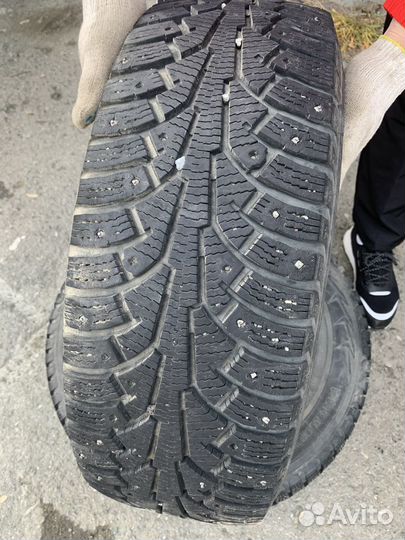 Nokian Tyres Hakkapeliitta 5 215/65 R16 40