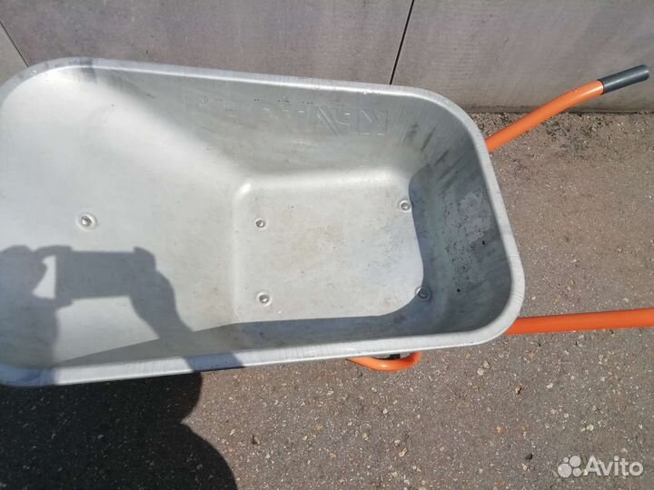 Тачка садовая бу