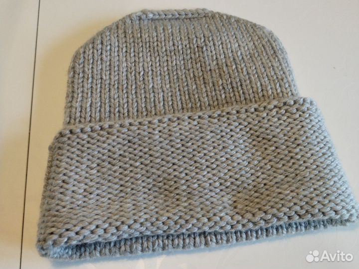 Шапка молодежная. Ручная работа