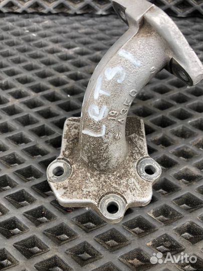 Впускной коллектор на скутер Suzuki Lets 1 2