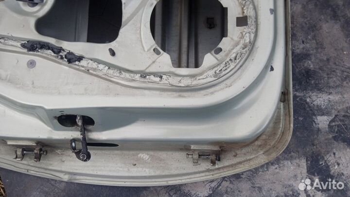 Дверь передняя правая Renault Megane