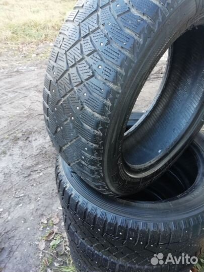 Nitto Therma Spike 205/55 R16