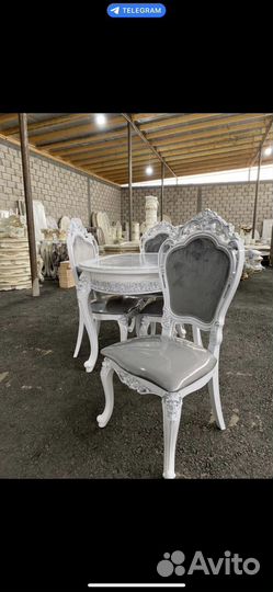 Столы и стулья