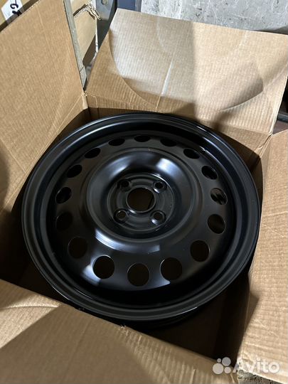 Диск штампованный R16 6J 4x100/54.1 ET52 Black