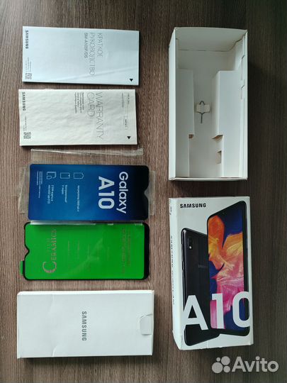 Защитное стекло,коробка Samsung А10,чехол