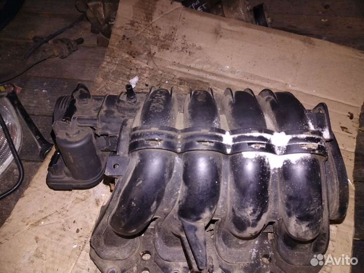 Коллектор впускной Ситроен TU5JP4