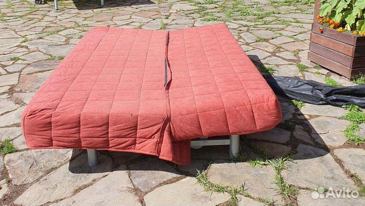 Диван IKEA бединге