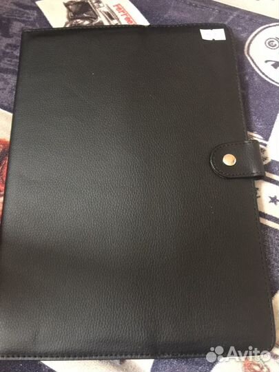 Чехлы на планшет