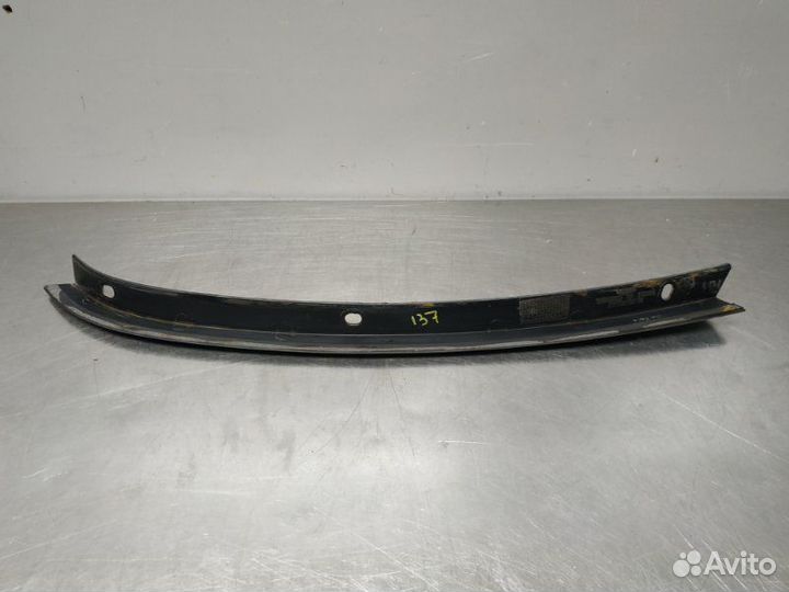 Накладка крыла задняя правая Jeep Grand Cherokee