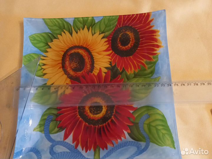 Тортовница с лопаткой 24,5 см новая