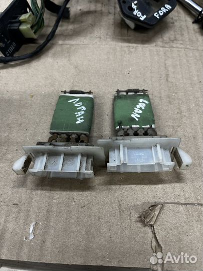 Резистор печки реостат Logan Логан Рено