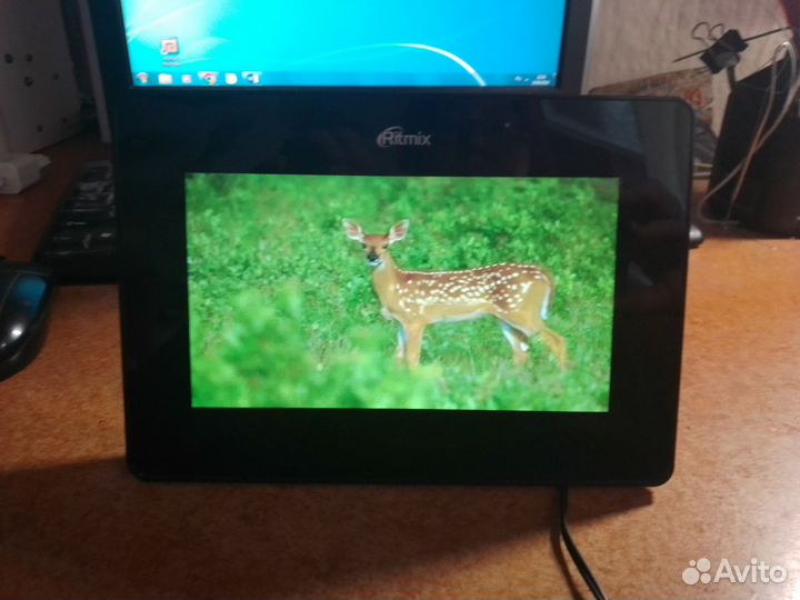 Цифровая фоторамка Ritmix RDF-702