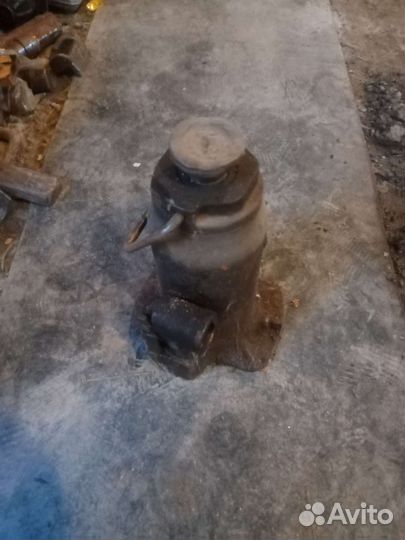 Домкрат гидравлический бу