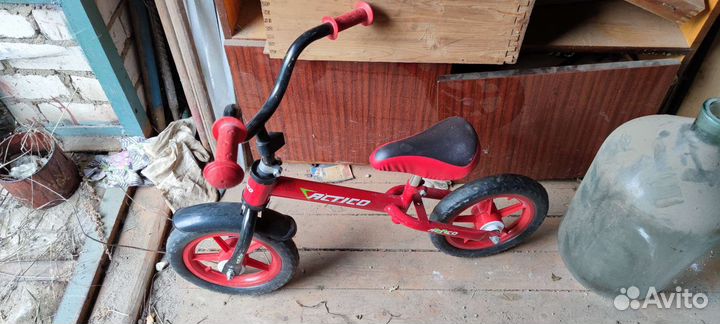 Детский беговел